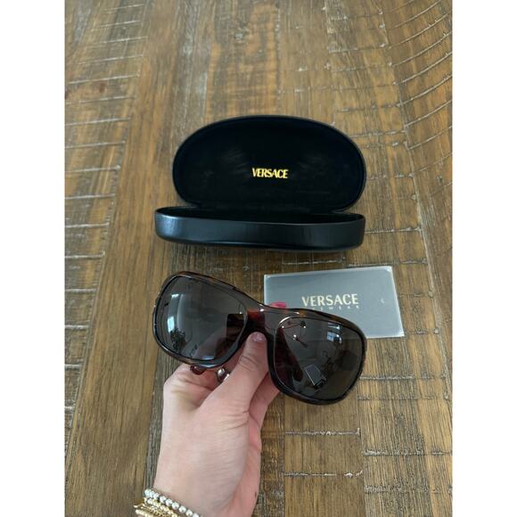 Versace sunglasses mod.4070 col 338/3 Made in Italy Vintage 1990\' ladies fashion main image 5